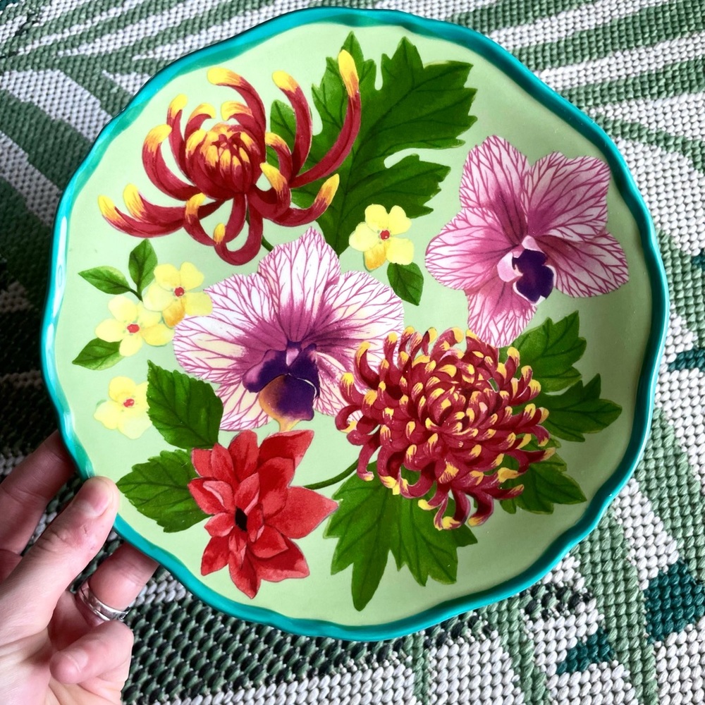 Set of 4 Oneida Spring Salad Plates